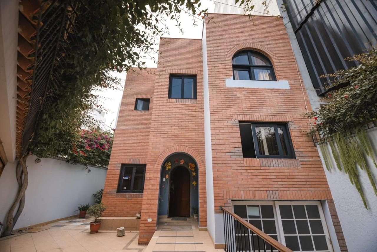 Qx Miraflores Hostel Lima Buitenkant foto